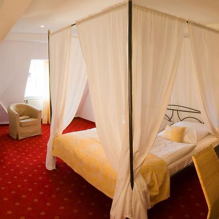 Landgasthof Und Hotel Weisser Lowe Eckental エクステリア 写真