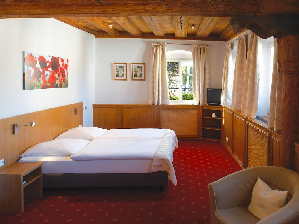 Landgasthof Und Hotel Weisser Lowe Eckental 部屋 写真
