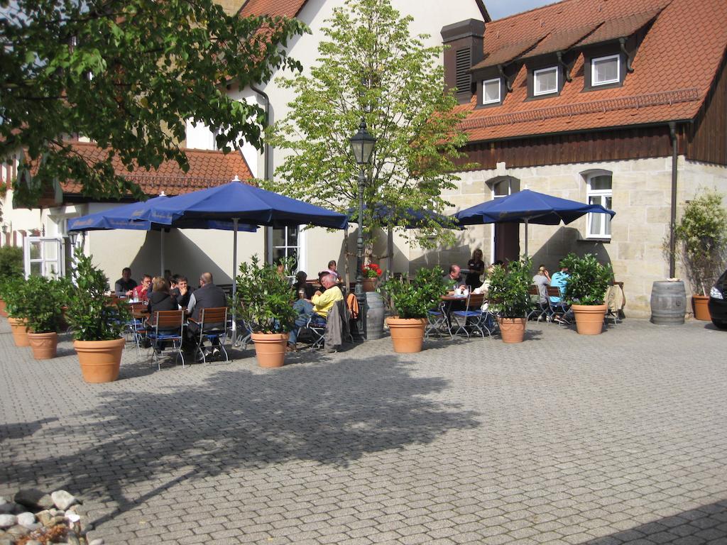 Landgasthof Und Hotel Weisser Lowe Eckental エクステリア 写真