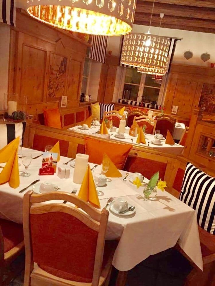 Landgasthof Und Hotel Weisser Lowe Eckental エクステリア 写真