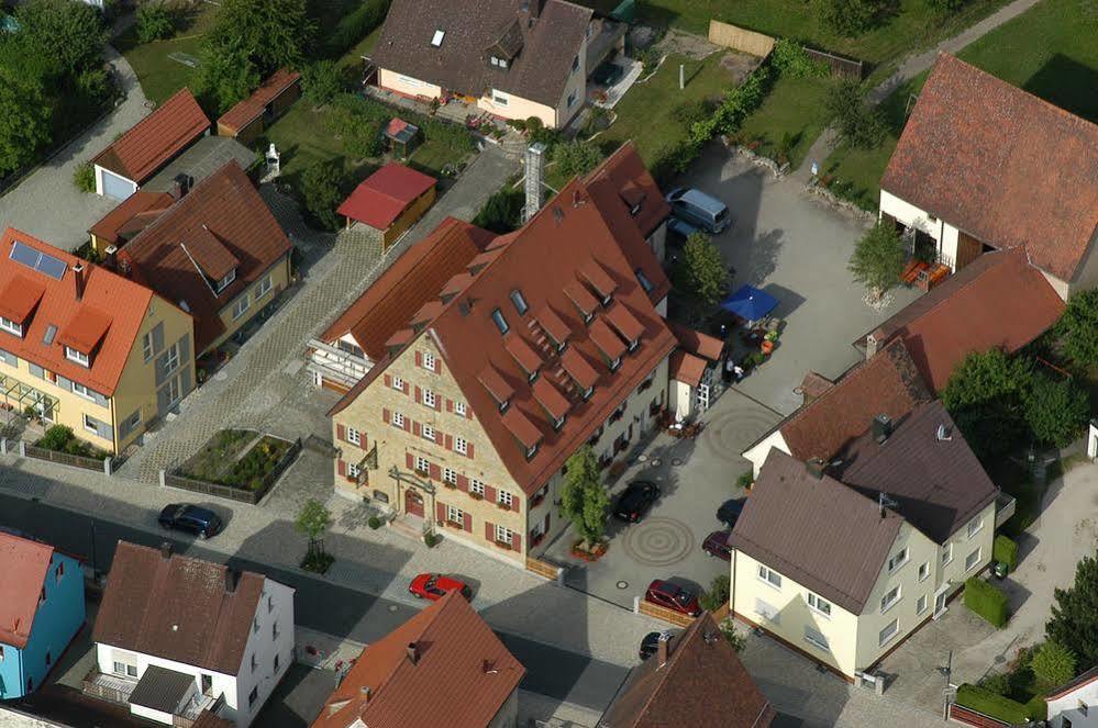 Landgasthof Und Hotel Weisser Lowe Eckental エクステリア 写真
